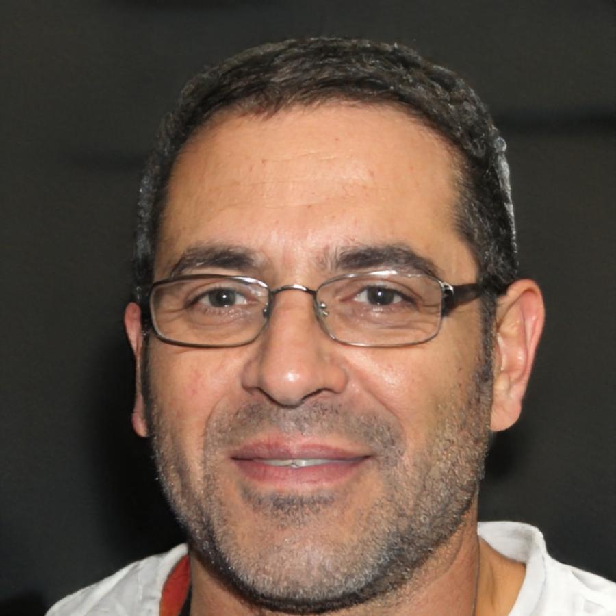 Portrait de Liam Rousseau, expert-comptable